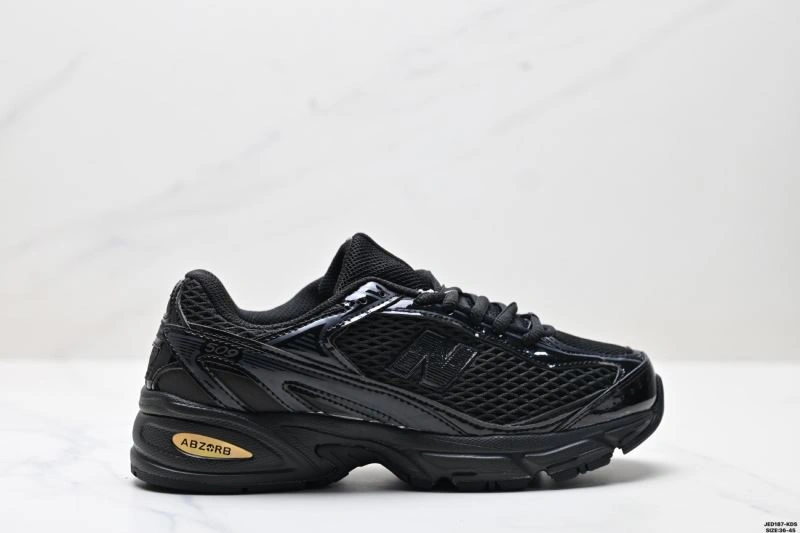 Functional New Balance Shoes 3109