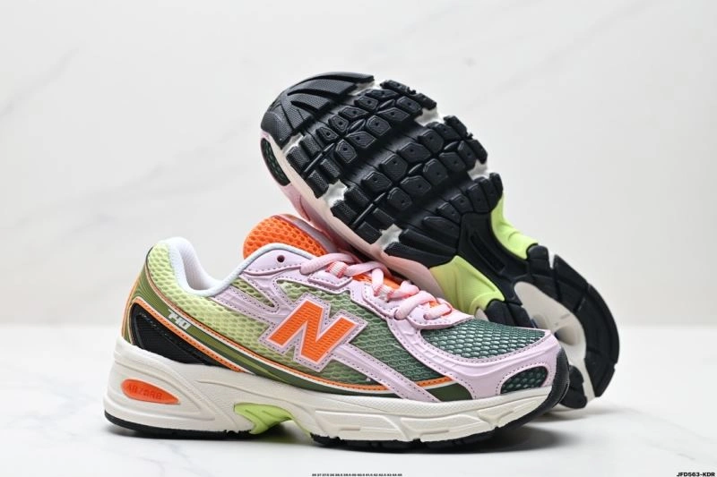 New Balance Shoes Unique 3121