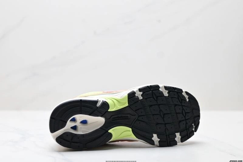 New Balance Shoes Unique 3121