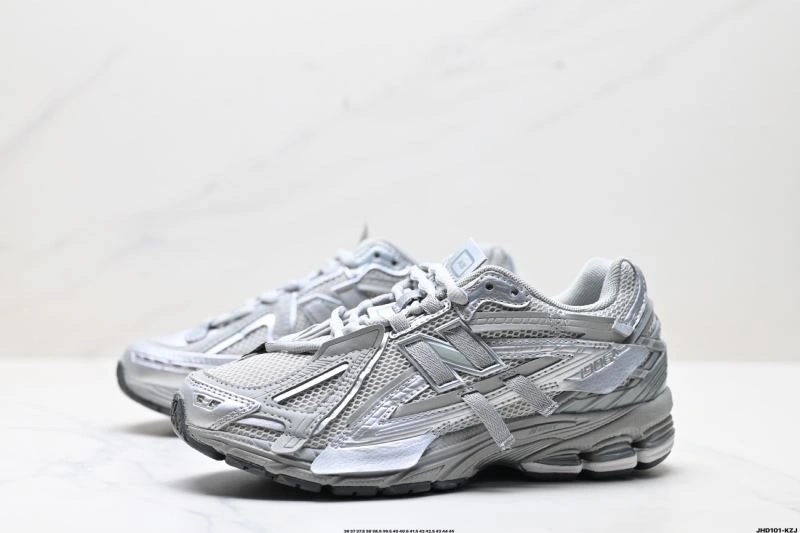 Stretchable New Balance Shoes 2253