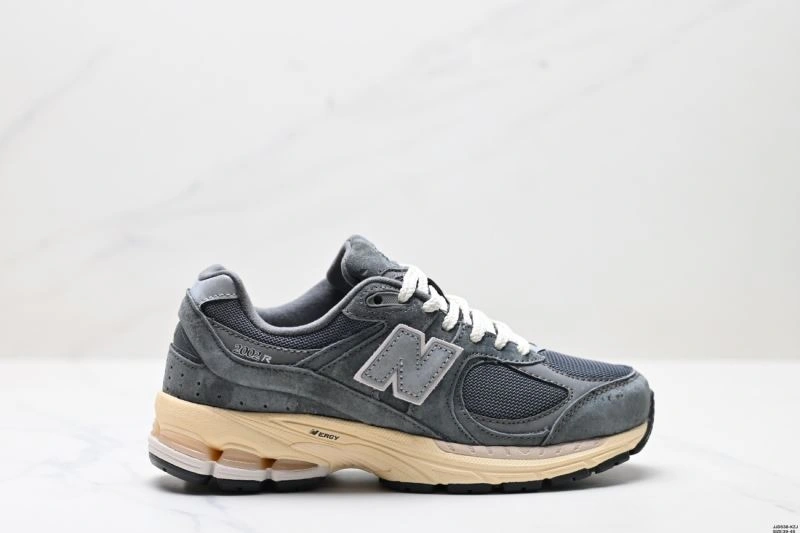 New Balance Shoes MultiPurpose 2249
