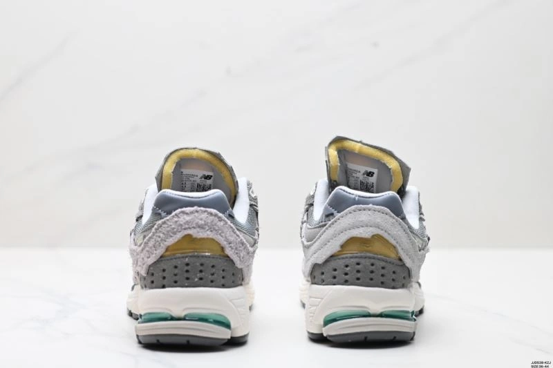 New Balance Shoes Cozy 2243