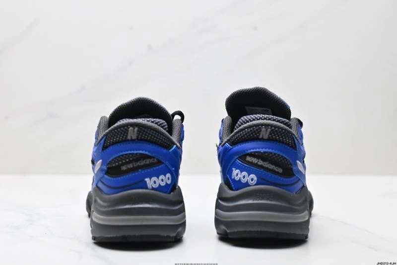 MoistureWicking New Balance Shoes 2244