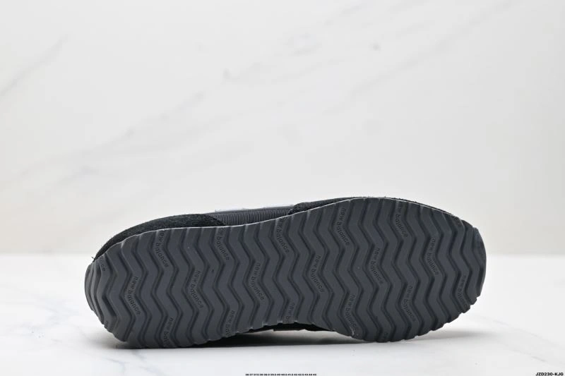 Thermal New Balance Shoes 2240