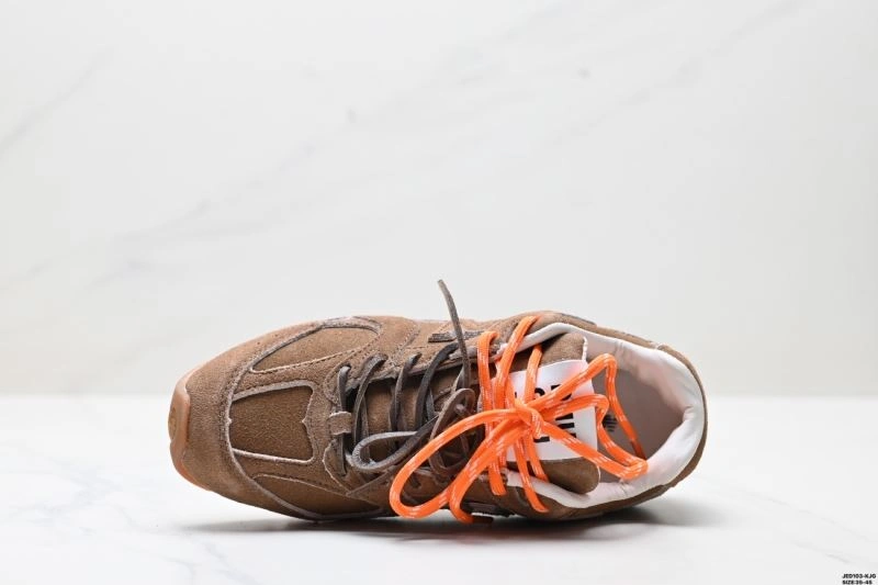 New Balance Shoes Refined 2300