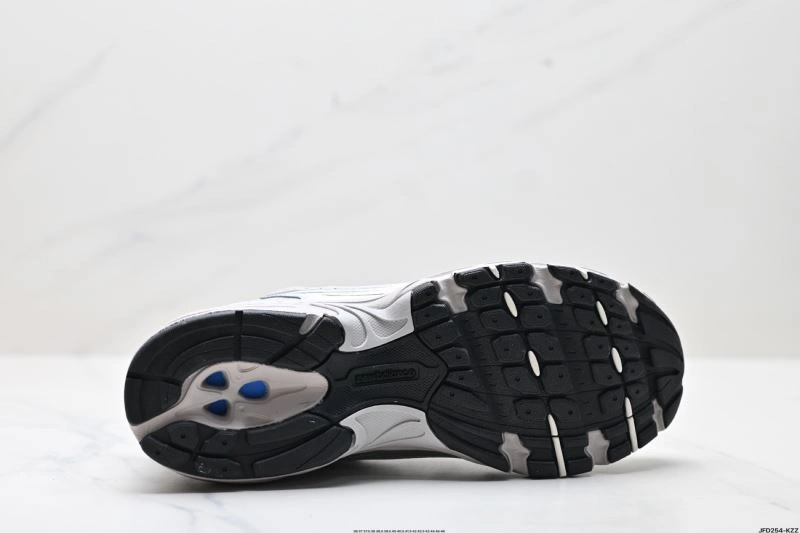 New Balance Shoes GoAnywhere 2222