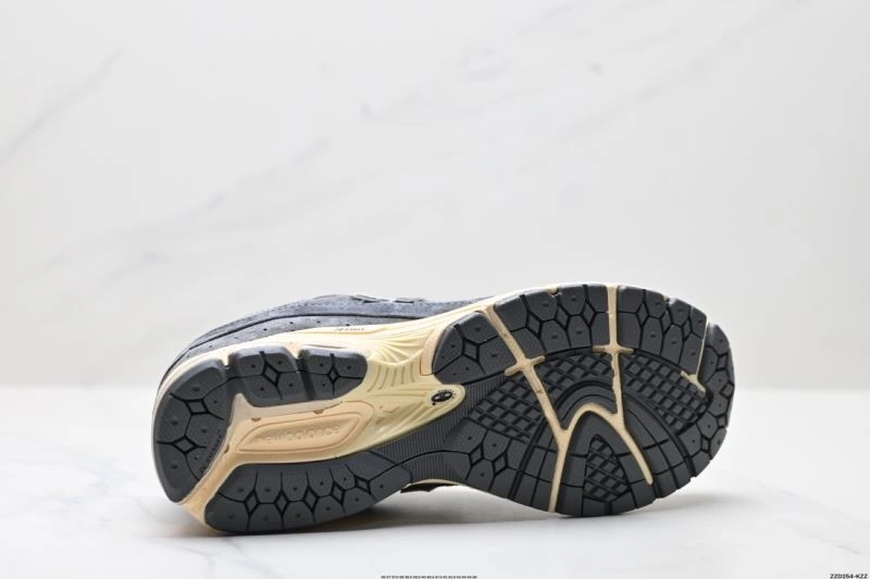 New Balance Shoes TopPick 2224