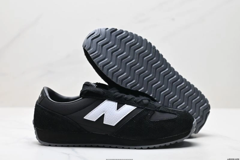 Resilient New Balance Shoes 2211