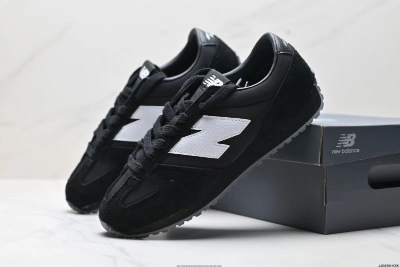 Resilient New Balance Shoes 2211