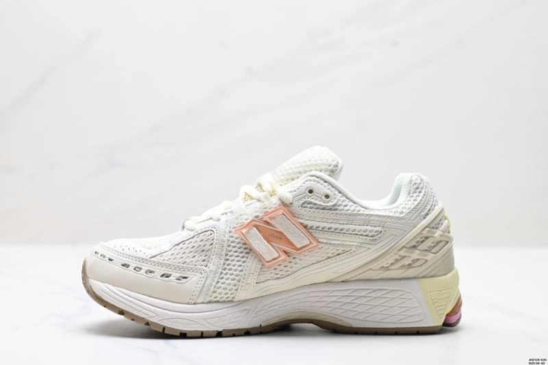 GoAnywhere New Balance Shoes 2207