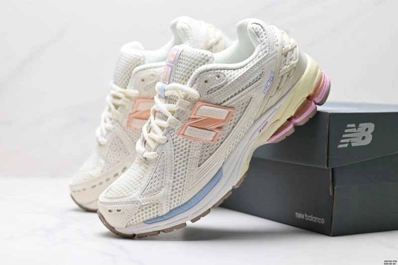 GoAnywhere New Balance Shoes 2207