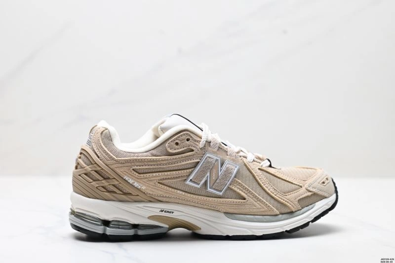 Functional New Balance Shoes 2208