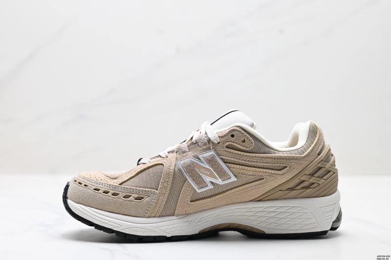 Functional New Balance Shoes 2208