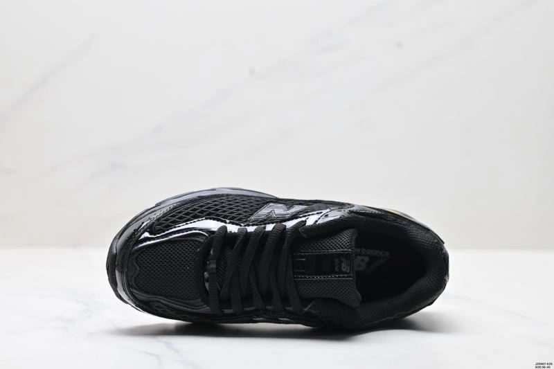New Balance Shoes GoAnywhere 2202