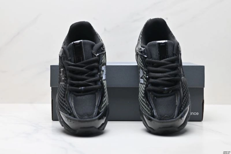 New Balance Shoes GoAnywhere 2202