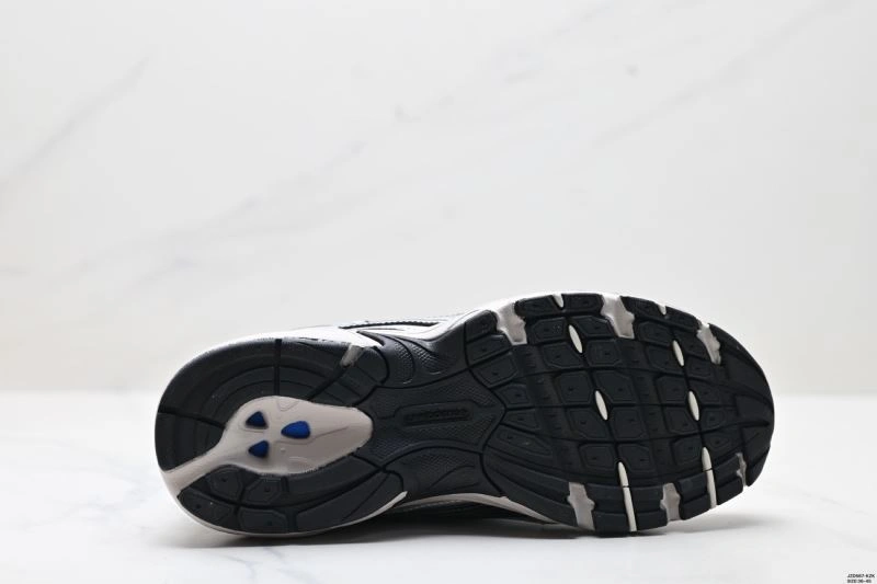 Supportive New Balance Shoes 2200