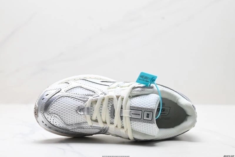 New Balance Shoes Refined 2184