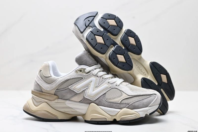 DailyWear New Balance Shoes 2220