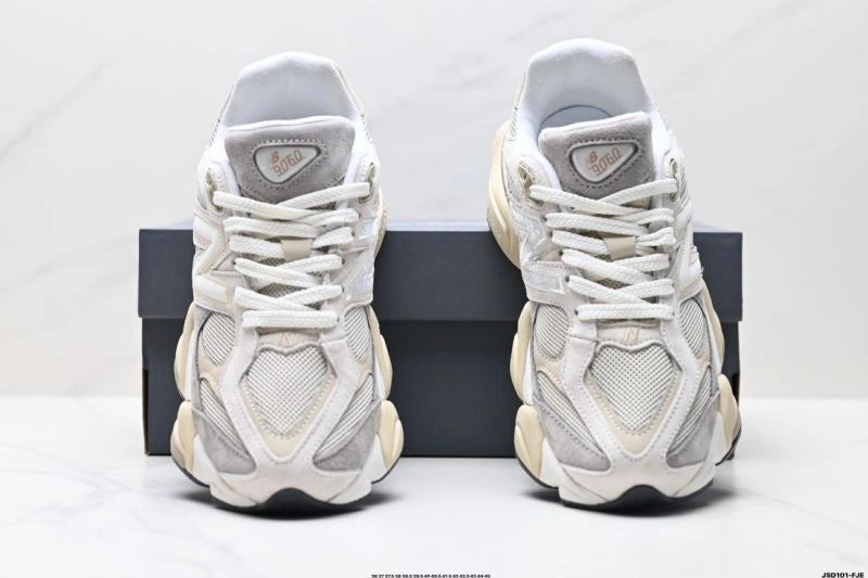 DailyWear New Balance Shoes 2220