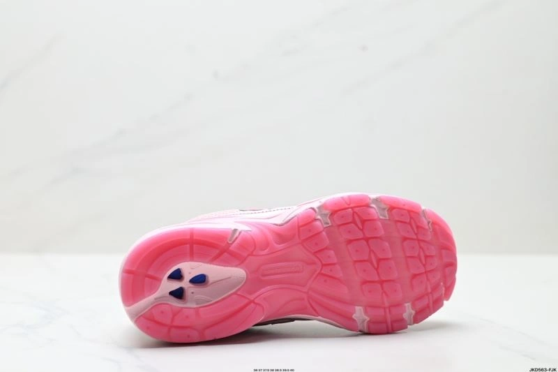 SportInspired New Balance Shoes 2139