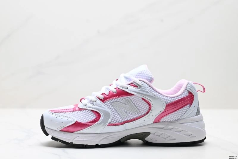 Sporty New Balance Shoes 2102