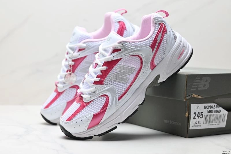 Sporty New Balance Shoes 2102