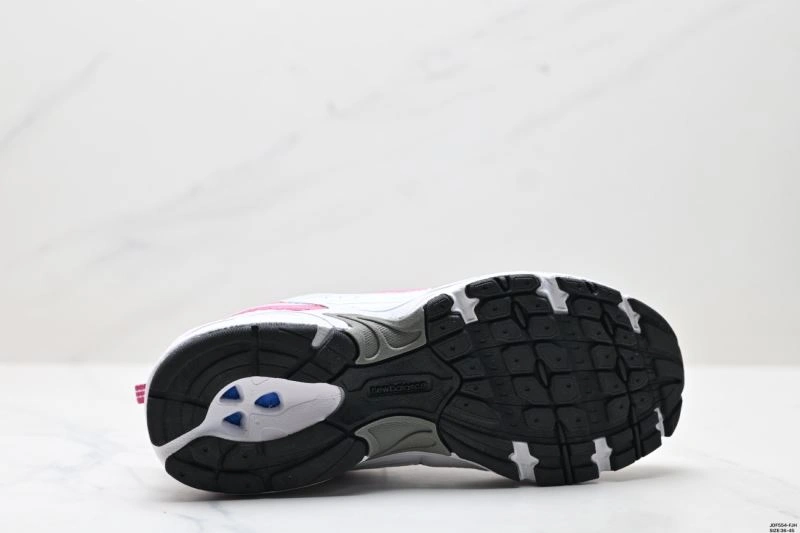 Sporty New Balance Shoes 2102