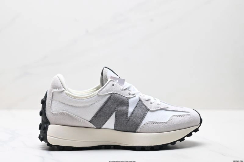New Balance Shoes SmoothTexture 2165
