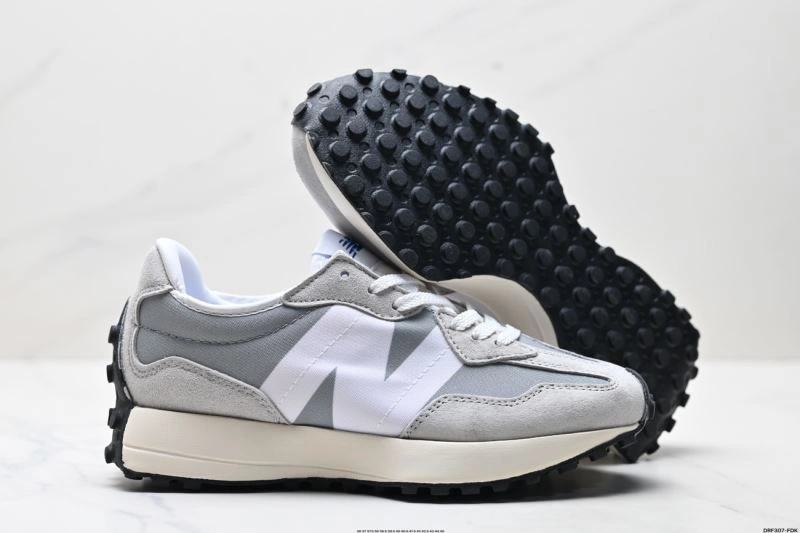 New Balance Shoes ModernLook 2083