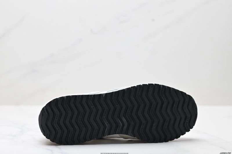 New Balance Shoes MultiPurpose 2080