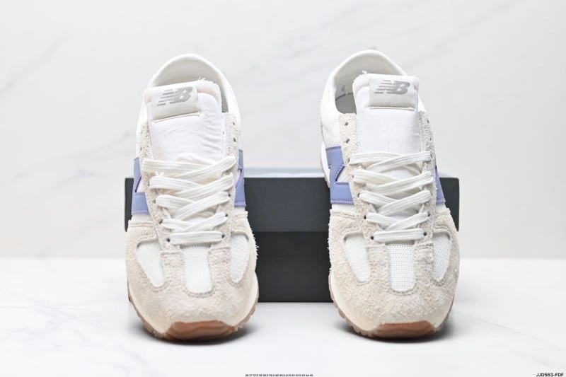 Packable New Balance Shoes 2077