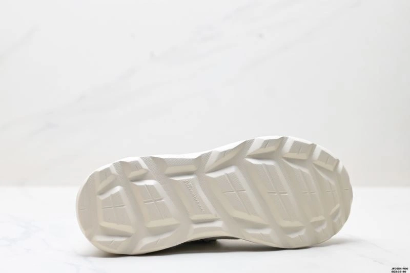 New Balance Shoes ZeroBulk 2124