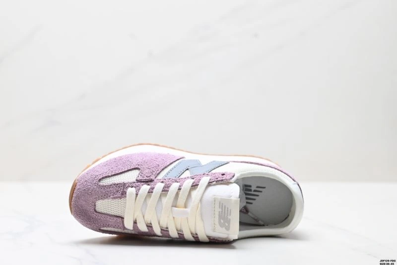 Compact New Balance Shoes 2065