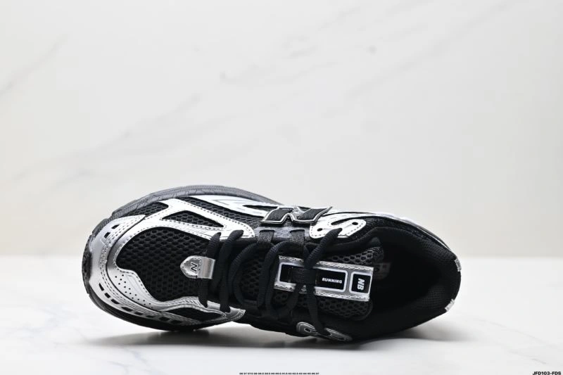 Casual New Balance Shoes 2051