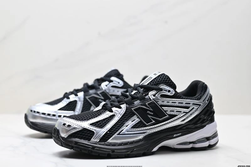 Casual New Balance Shoes 2051