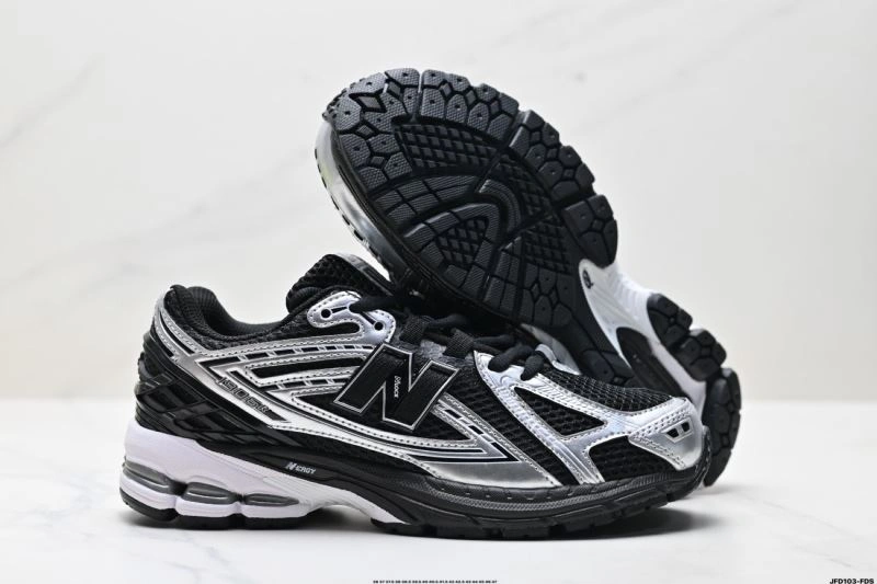 Casual New Balance Shoes 2051