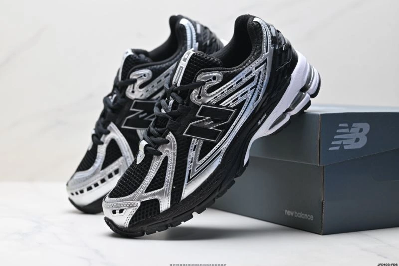 Casual New Balance Shoes 2051