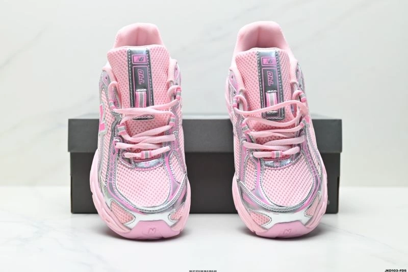 New Balance Shoes Unisex 2052
