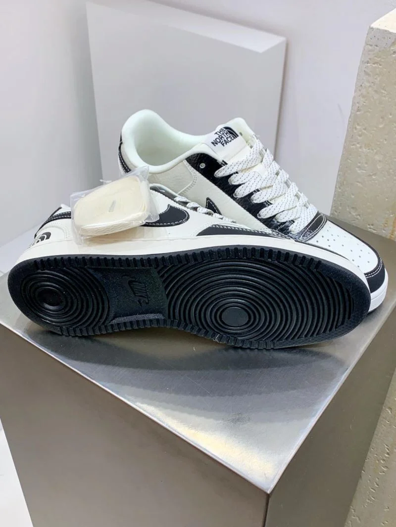 TimelessDesign Nike Air Force 1 Shoes 33410