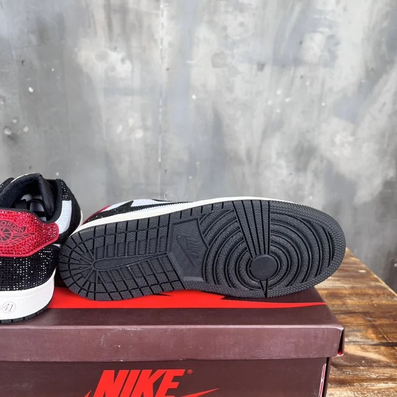 Sporty Nike Air Jordan Shoes 33421