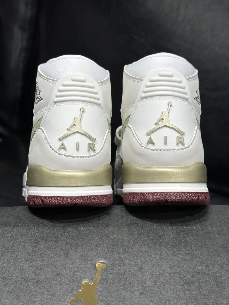 ModernLook Nike Air Jordan Shoes 33521