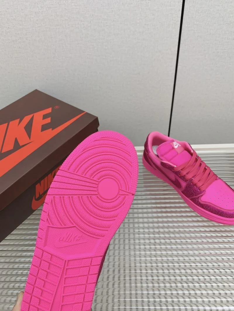 Nike Air Jordan Shoes Bold 33498