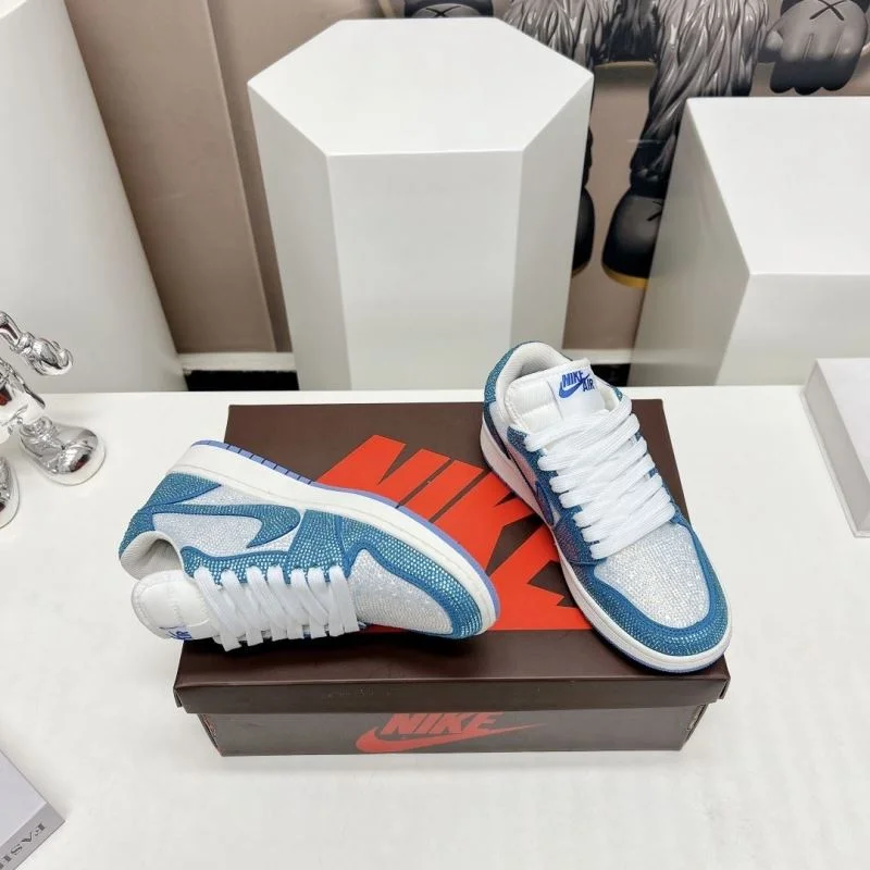 TechFriendly Nike Air Jordan Shoes 33530