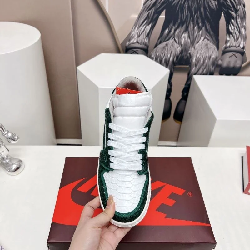Stretchable Nike Air Jordan Shoes 33551