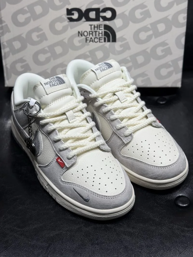 Minimalist Nike Dunk Shoes 33466