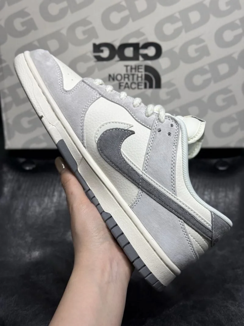 Minimalist Nike Dunk Shoes 33466