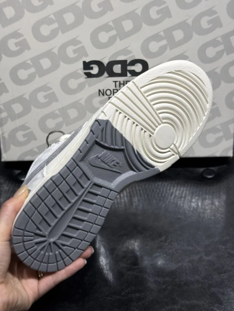 Minimalist Nike Dunk Shoes 33466