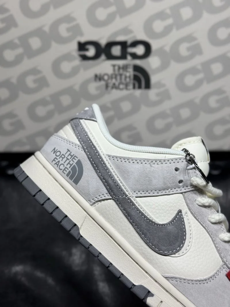 Minimalist Nike Dunk Shoes 33466