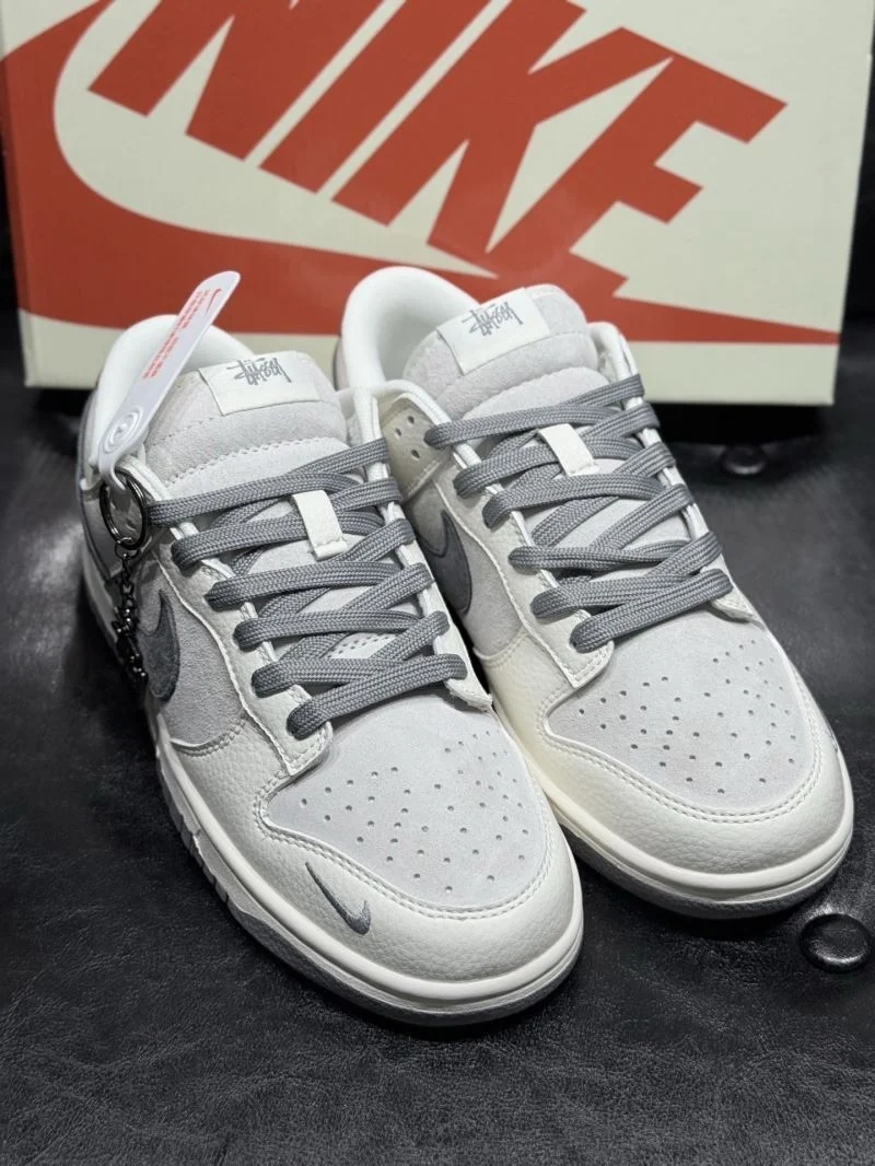 Elegant Nike Dunk Shoes 33465