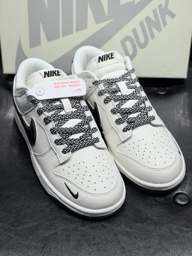 Nike Dunk Shoes ComfortFit 33458
